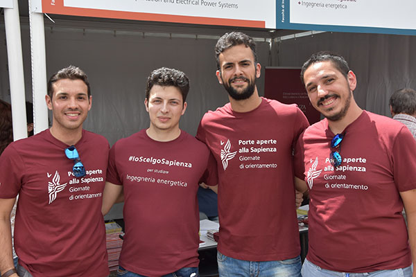 Students of the Faculty at a previous edition of the Open Day