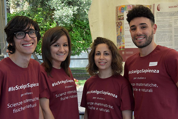Students of the Faculty at a previous edition of the Open Day